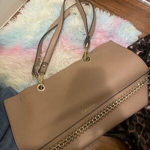 Calvin Klein Cream Shoulder Bag Smooth Leather Chain Detail